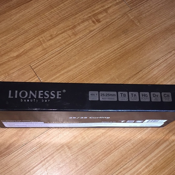 Lionesse Beauty Bar 25/25 Curling BLACK Wand - Picture 6 of 6